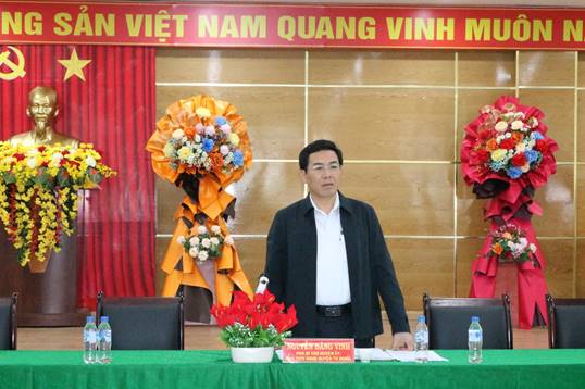 Chủ tịch UBND huyện Tư Nghĩa Nguyễn Đăng Vinh làm việc về tình hình phát triển kinh tế - xã hội ở thị trấn Sông Vệ